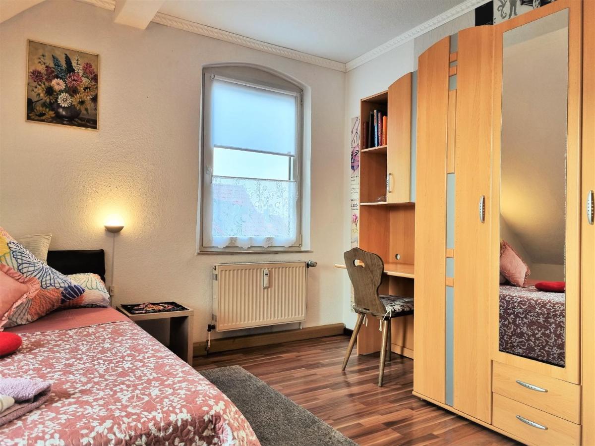 Apartment Bayreuth, Grosse Ferienwohnung Im Haus Mit Kunst, 3 Schlafzimmer, Kueche, Parkplatz Εξωτερικό φωτογραφία