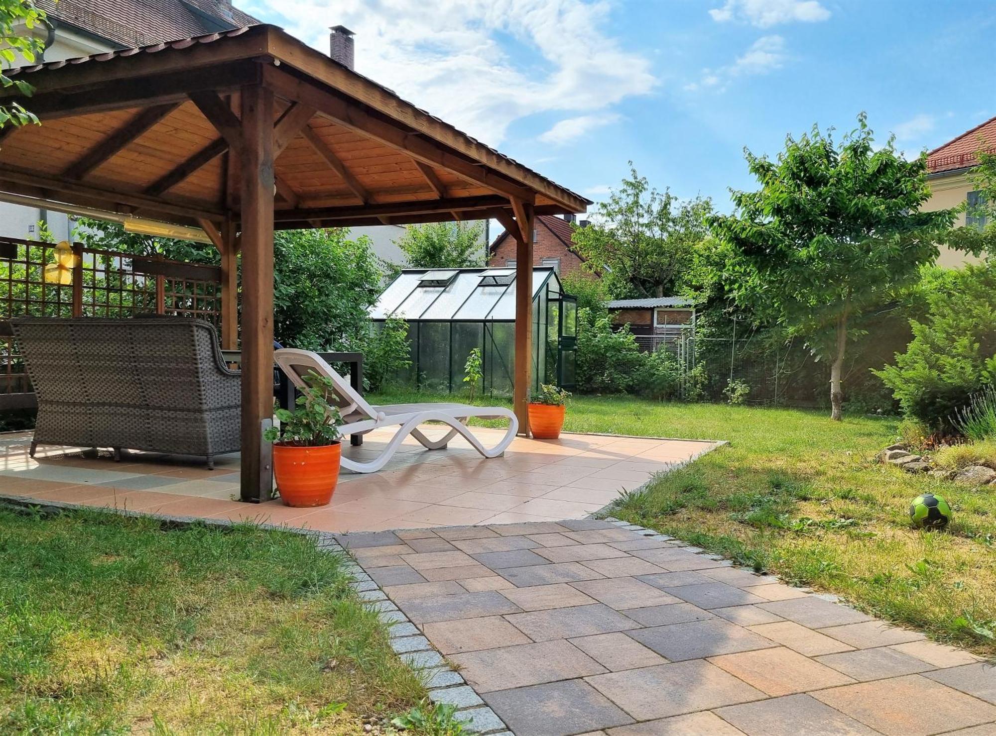 Apartment Bayreuth, Grosse Ferienwohnung Im Haus Mit Kunst, 3 Schlafzimmer, Kueche, Parkplatz Εξωτερικό φωτογραφία